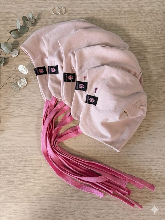 Sienama cepurīte ar austiņām