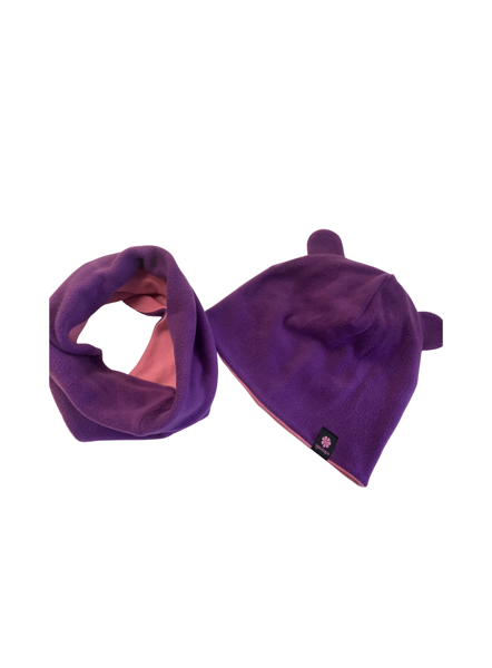 Komplekts cepure ar atloku, vai austiņām un pieskaņota apaļšalle